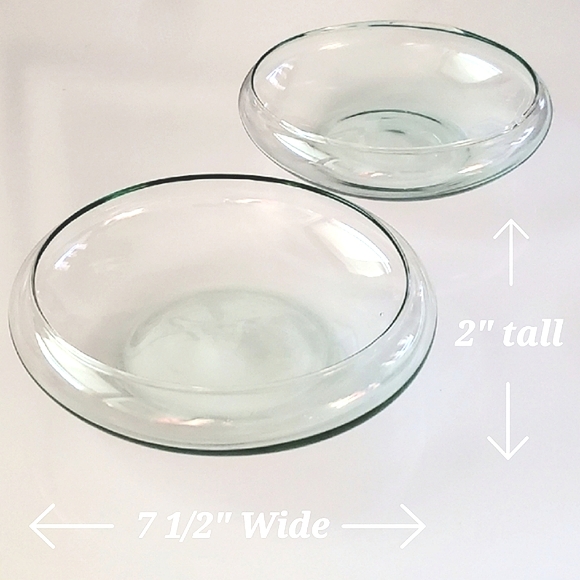 (2pcs) Shallow 7 1/2" Diameter Blown Clear Glass Bowls with Slight Green Tint - Picture 1 of 6